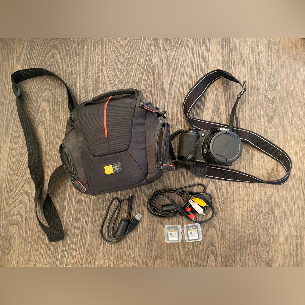 Nikon Coolpix L820 + accessories